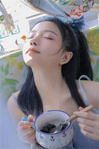 【短篇】老婆初恋擦伤腿后，她打断我双腿哄他开心小说阅读