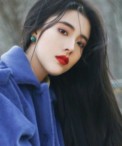 小师妹为何那样 作者：熊也