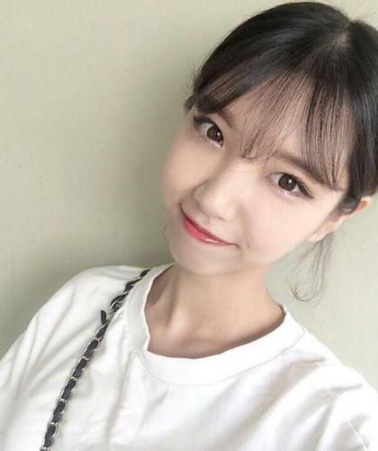 【独家】男友和白月光求婚后，我嫁给他死对头