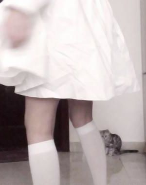 《盼寡》作者：荔好多汁