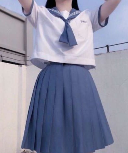 被献给权贵的美人（妖妃兮）